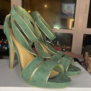 Forever Selected by Paula Abdul Green and Gold Heels.